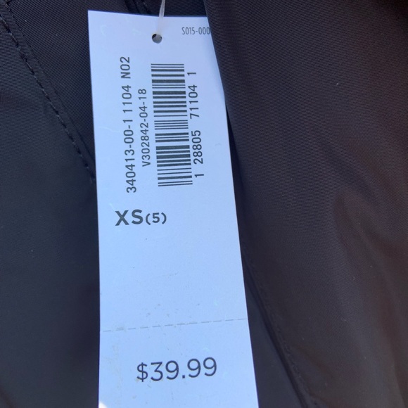 Old Navy Bomber Jacket NWT - Picture 2 of 3